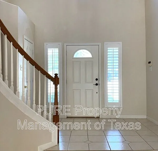 2302 Barnett Dr — Photo 5