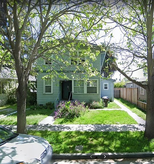 Front of 124 Catalpa Street house. Three total units.
