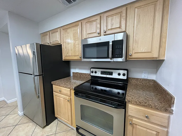 208 S Habana Ave #208F — Photo 7