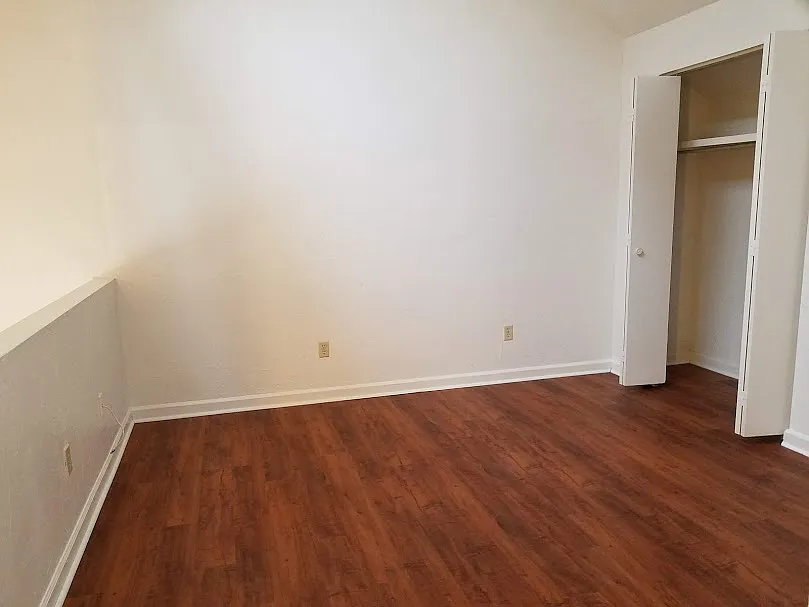 2 bed, 1.5 bath, 1000 sqft, $950 — Photo 3