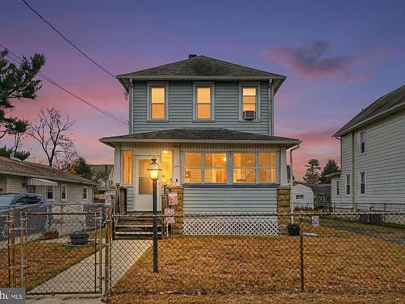 2nd image of 227 Heulings Ave