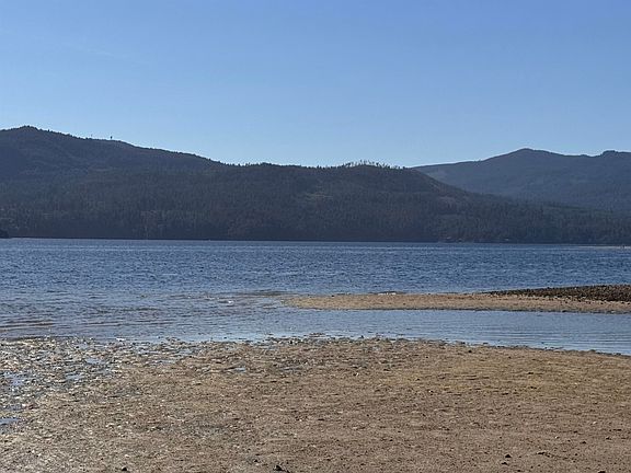 3rd image of LOT Sechelt Inlet Rd #A