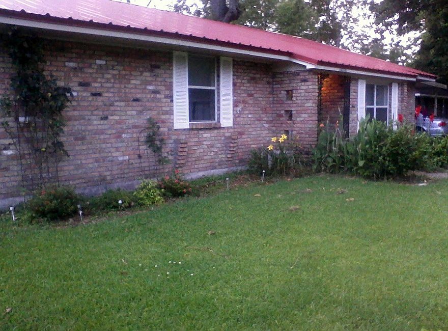 2nd image of 10278 Twin Cedars St