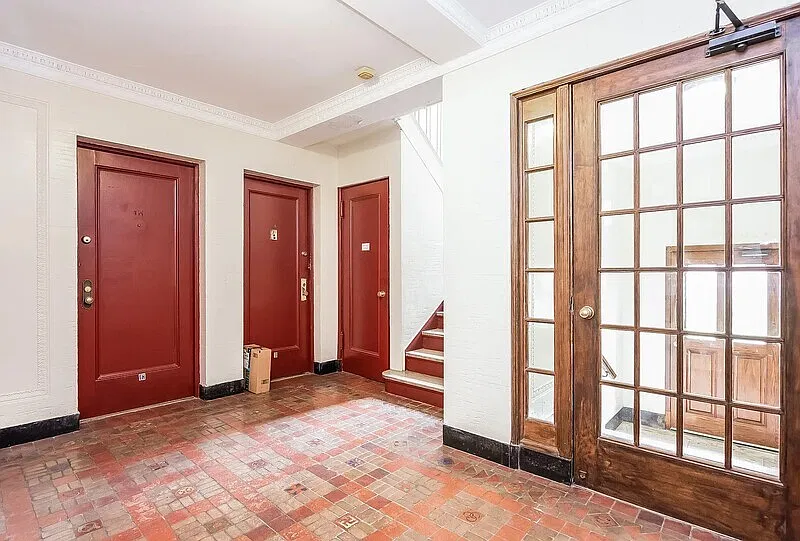 2 bed, 1.0 bath, 1150 sqft, $1,994 — Photo 2