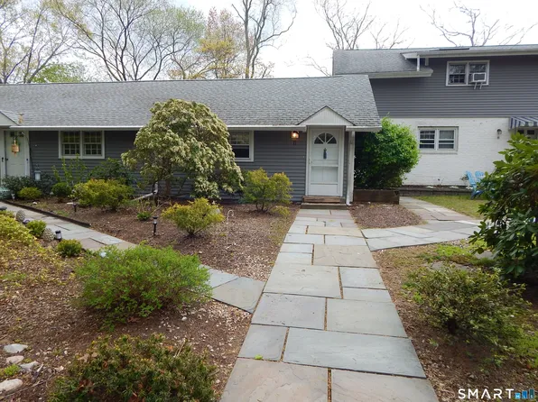 15 Sunset Terrace #11, Essex, CT 06426