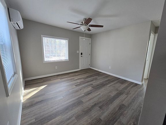 2nd image of 203 Stroud St
