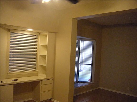 3rd image of 2000 Whitis Ave APT 205