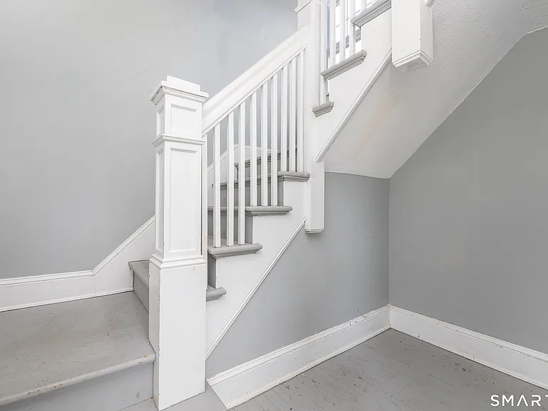 27 Vance St — Photo 15