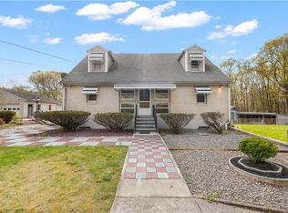 60 Biltmore Ave, Cumberland, RI 02864