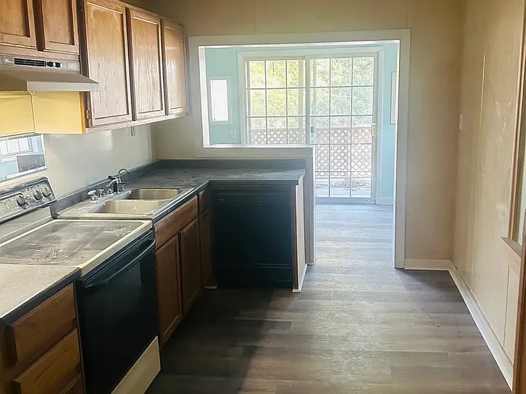 161 Honeycomb Valley Rd — Photo 8
