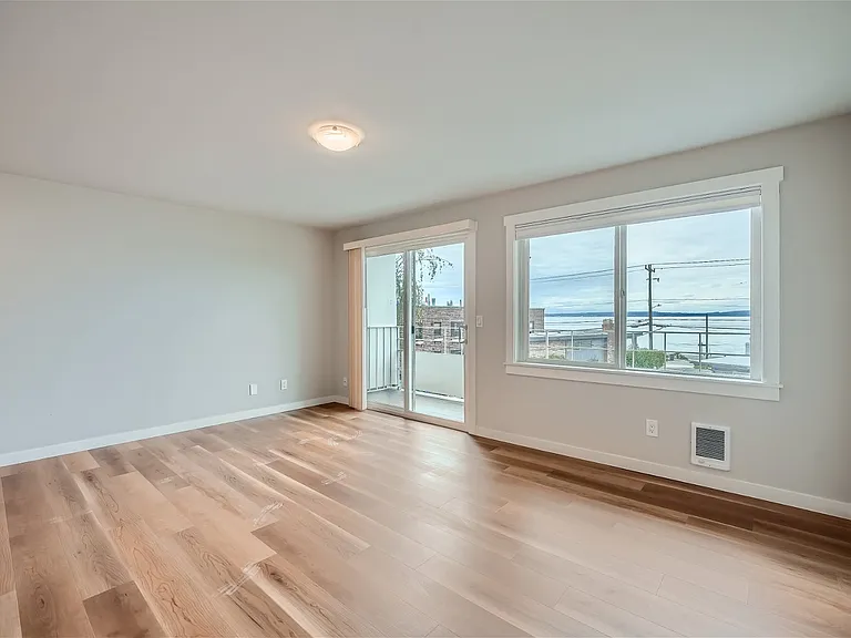 Anne Vista Apartments — Photo 16