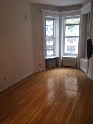Rented by Keller Williams NYC | media 8