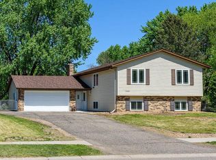 15769 Hayes Trl, Apple Valley, MN 55124