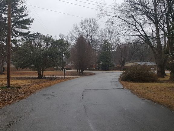 4th image of 111 W Sunset Cir