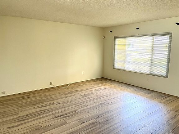 4th image of 6398 Casselberry Way