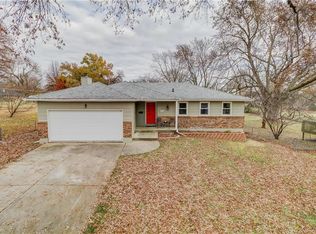 8023 Spring Valley Rd, Raytown, MO 64138