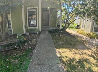 64 Schooner Ln, Lake Saint Louis, MO 63367