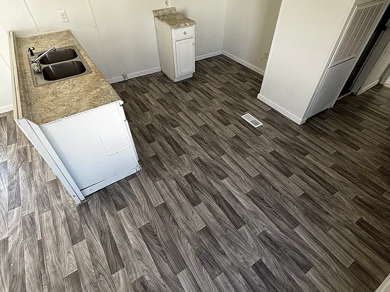 8683 Wrengate St — Photo 3