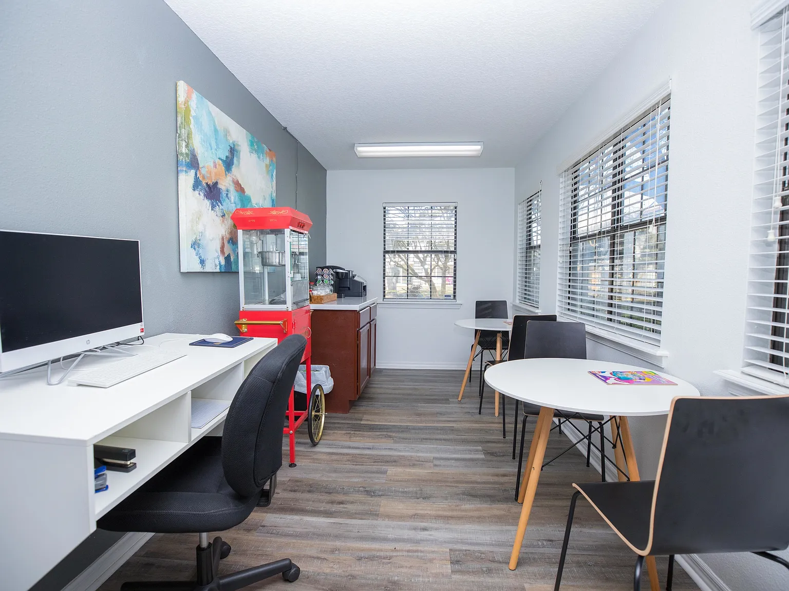 Oakview Landing Apartments — Photo 4