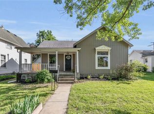 103 E Piankishaw St, Paola, KS 66071