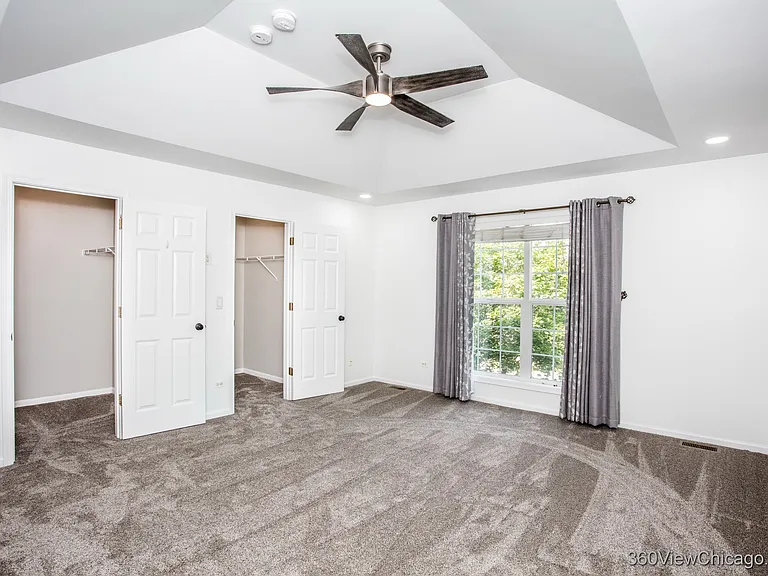 2140 Yale Cir — Photo 13
