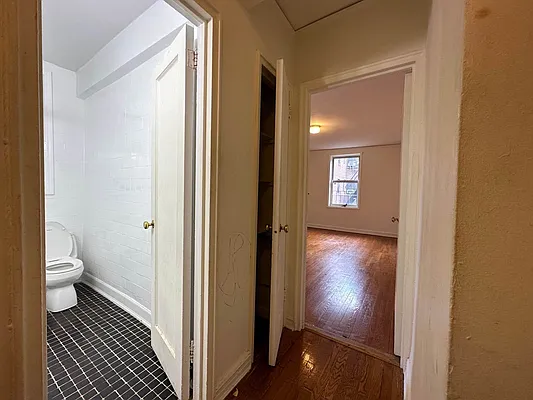 Rented by Queens Apartments Realty LLC | media 8