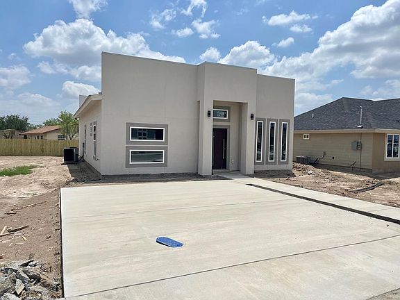 2nd image of 3057 Ariel Dr