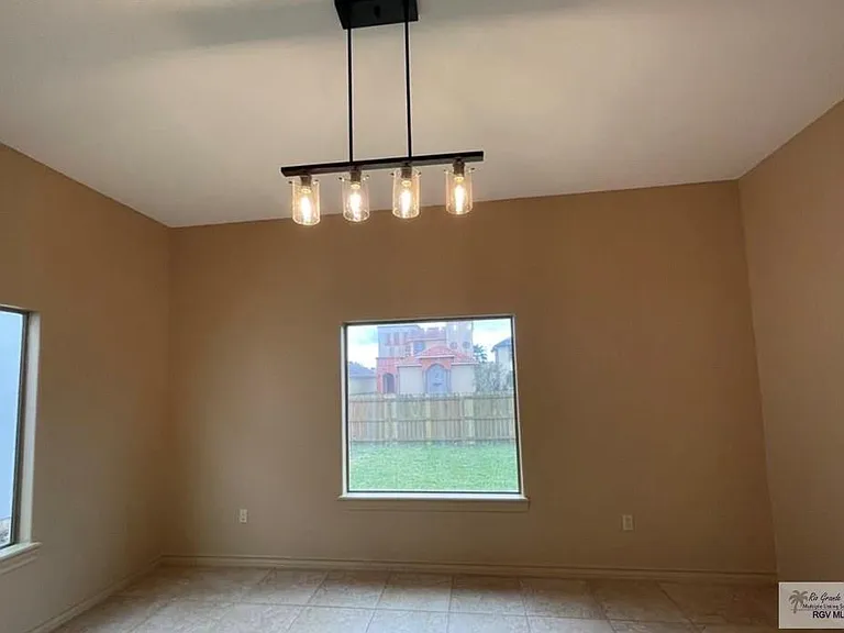 2459 Salerno Dr — Photo 6