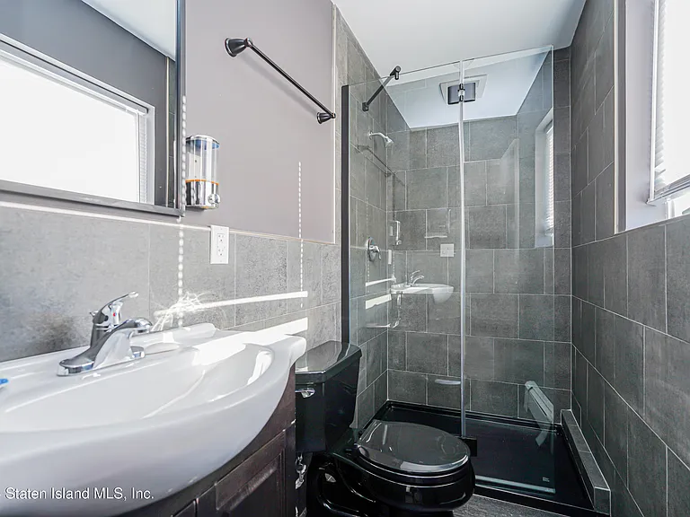 2981 Hylan Blvd — Photo 15