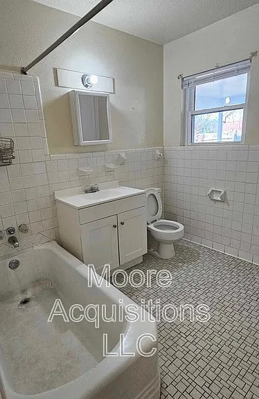 1433 S Rusk St — Photo 13
