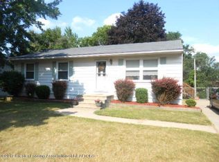 4001 Walton Dr, Lansing, MI 48910