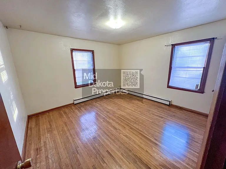 614 E 11th Ave — Photo 9