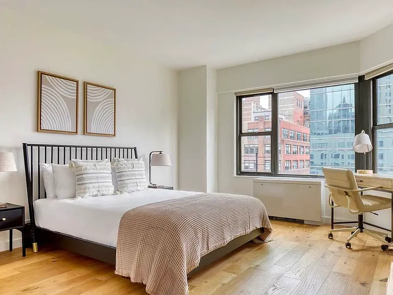 279 E 44th St #7K — Photo 3