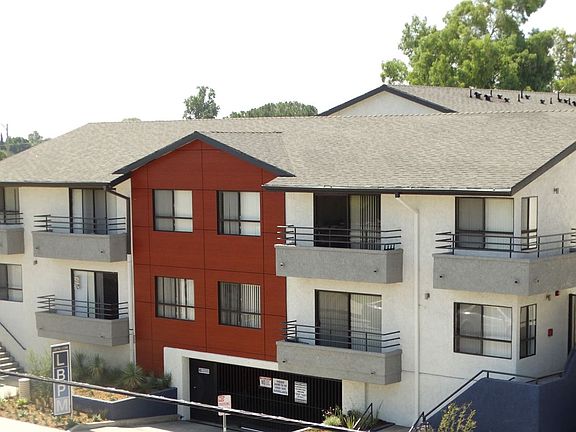 4th image of 9151 Darby Ave #211