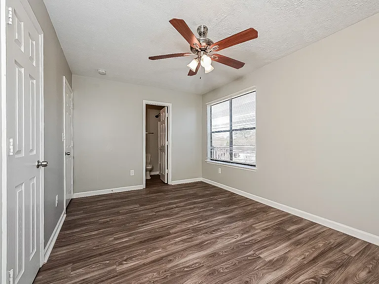 6698 Bent Creek Dr — Photo 11