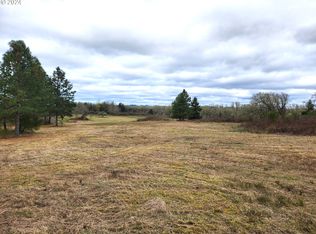 Jeans Rd #1100, Veneta, OR 97487