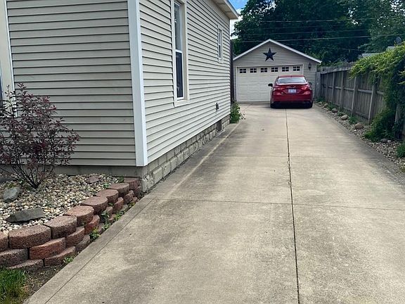 3rd image of 503 Sturgis St
