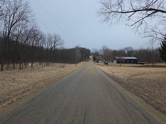 5th image of 14416 Three Mile Rd