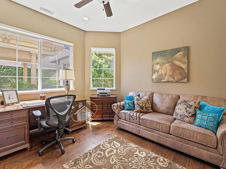 4005 Royal Troon Dr — Photo 42