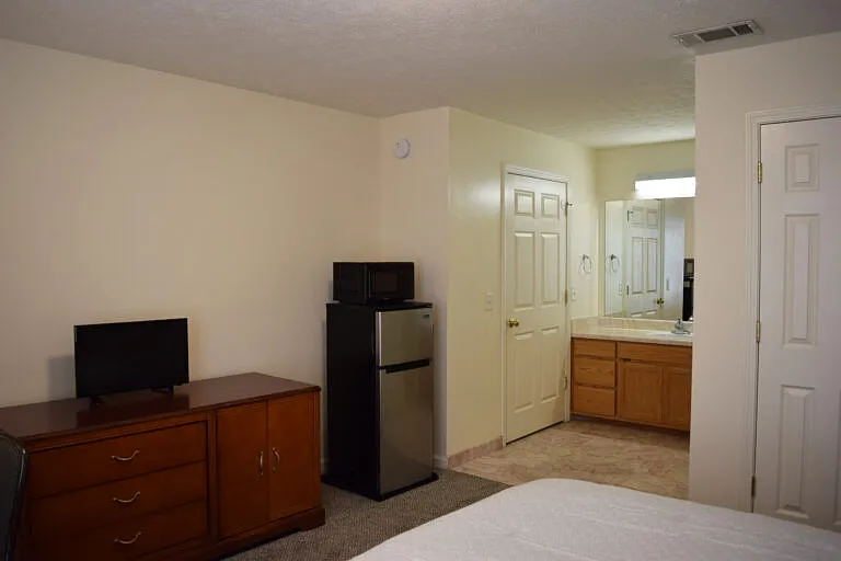 University Pointe Apartments — Photo 5