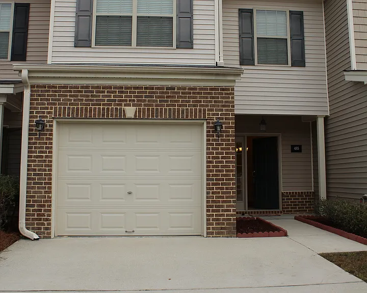 485 Canyon Oak Loop — Photo 1