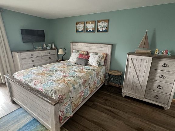 4th image of 415 Ocean Blvd #1A