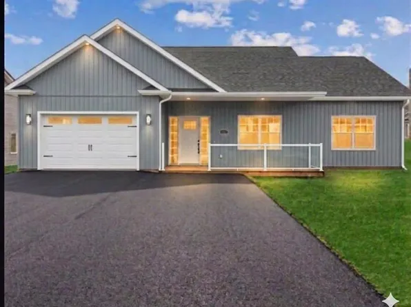 75 Kingsburgh Ave, Charlottetown, PE C1E 0G2