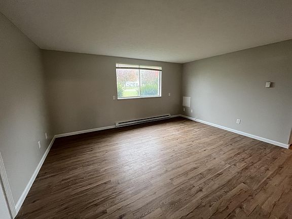 5th image of 6740 Creekside Dr APT B