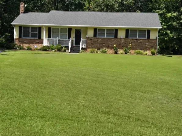 14326 Chastine Dr, King George, VA 22485