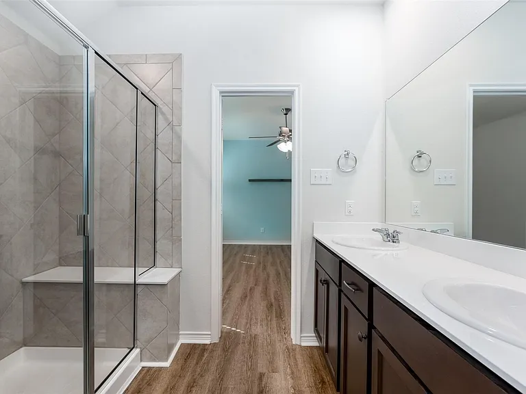 716 Bluebird Way — Photo 8
