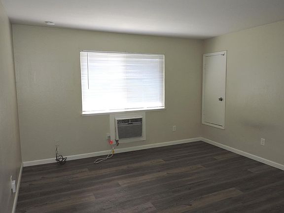 3rd image of 2722 U St APT 5