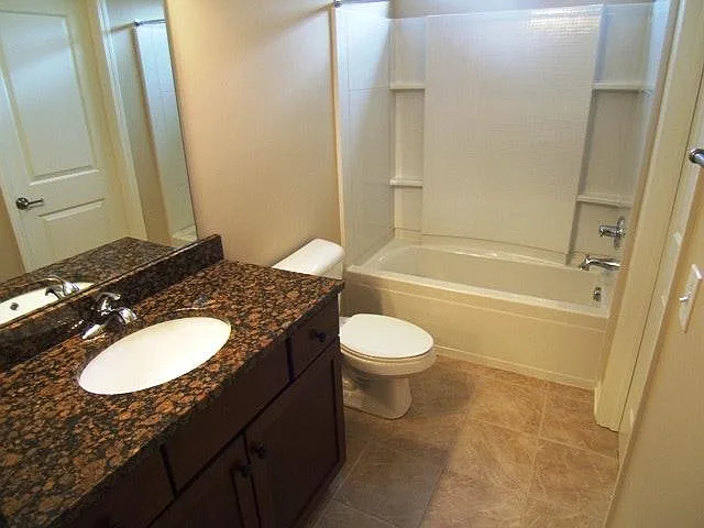 1457 N Star Ave — Photo 6