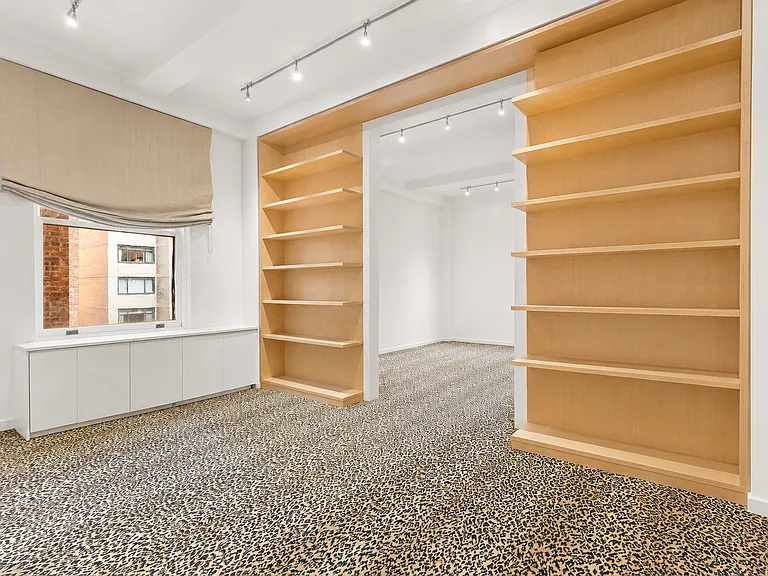 40 E 62nd St #6E — Photo 10