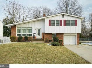 110 Ashbrook Rd, Cherry Hill, NJ 08034